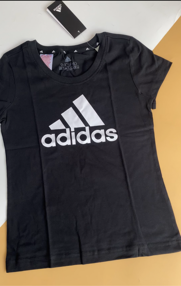 Adidas T-shirt