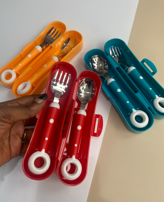 Cutlery with case